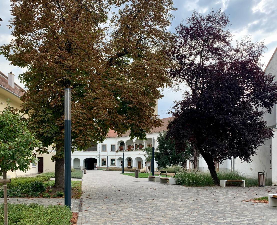 Forst-Haz Apartman Έγκερ Εξωτερικό φωτογραφία